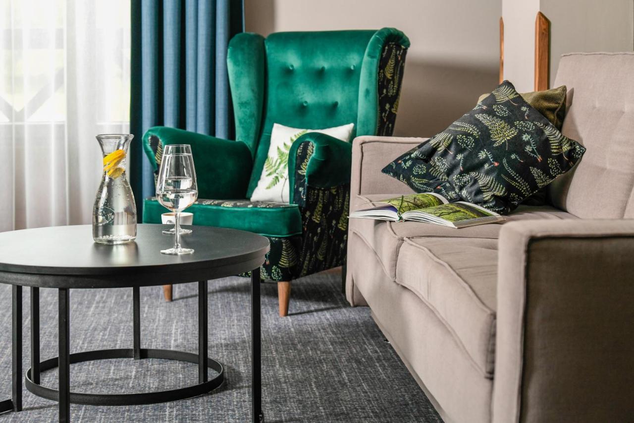 Folwark Lekuk Hotel Lekuk Maly Ngoại thất bức ảnh