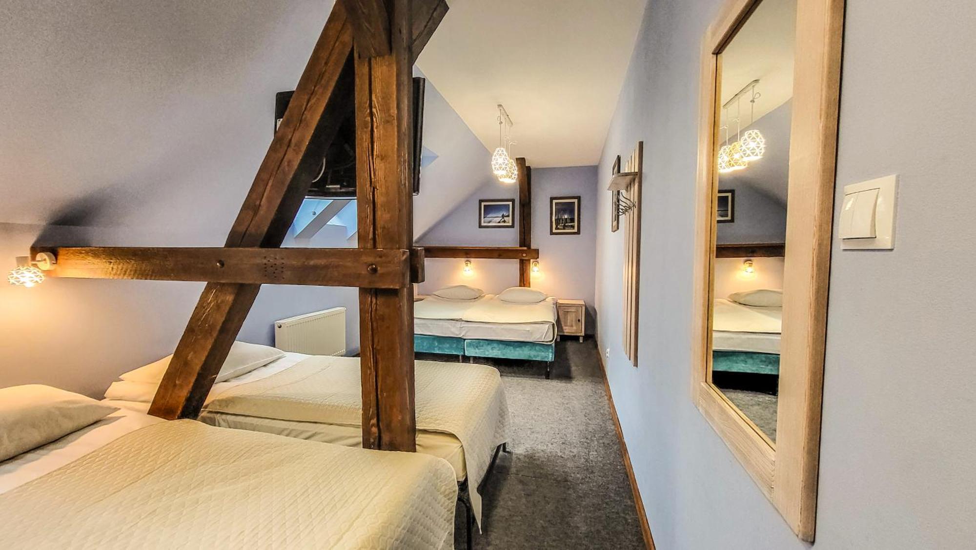 Folwark Lekuk Hotel Lekuk Maly Ngoại thất bức ảnh